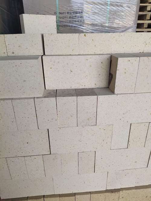 厂家销售耐火砖 二级三级高铝砖 粘土砖 各种异型砖